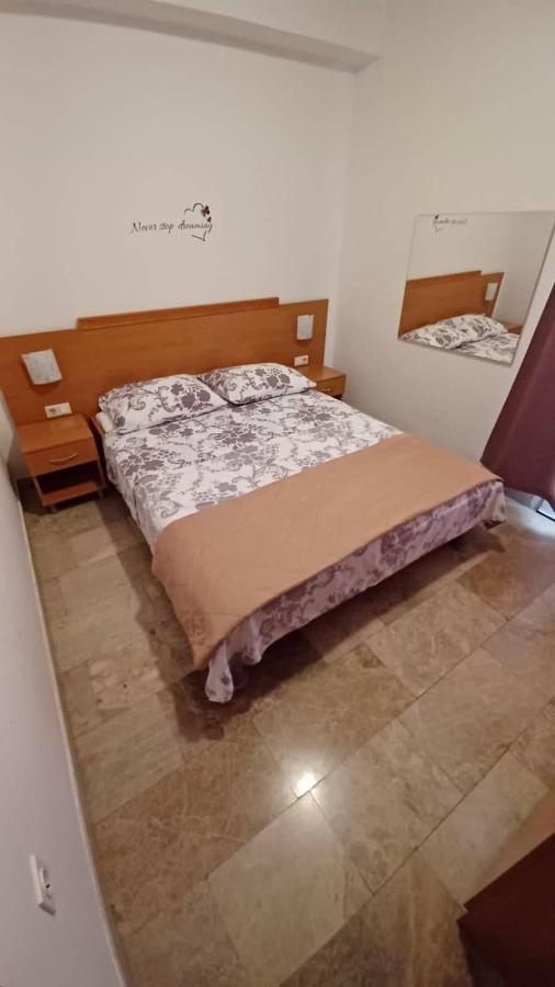 Apartments Senka Orebić Kültér fotó